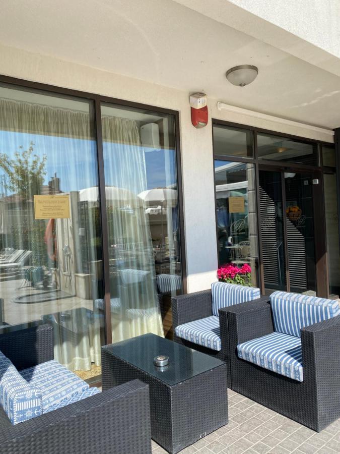 Private Apartments By The Sea With A Large Terrace In Apart Hotel! Поморие Экстерьер фото
