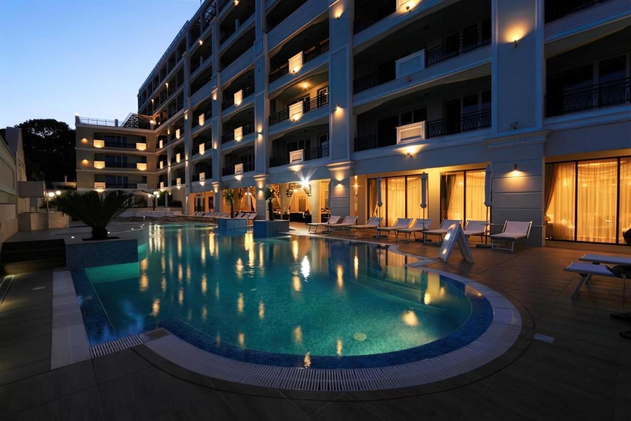 Private Apartments By The Sea With A Large Terrace In Apart Hotel! Поморие Экстерьер фото