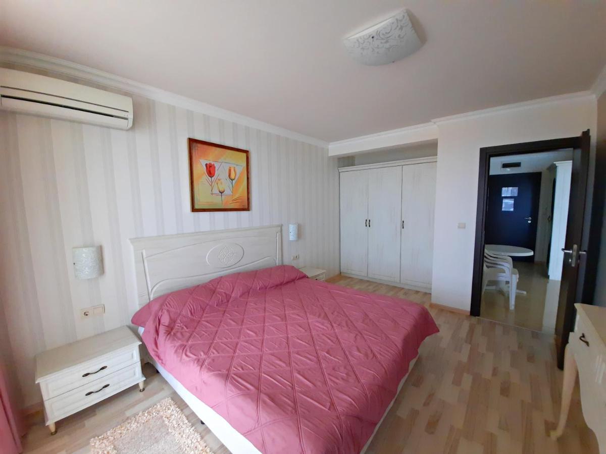 Private Apartments By The Sea With A Large Terrace In Apart Hotel! Поморие Экстерьер фото