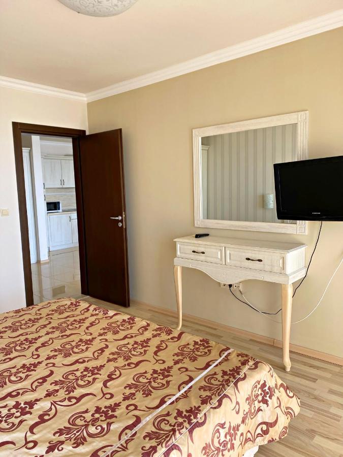 Private Apartments By The Sea With A Large Terrace In Apart Hotel! Поморие Экстерьер фото